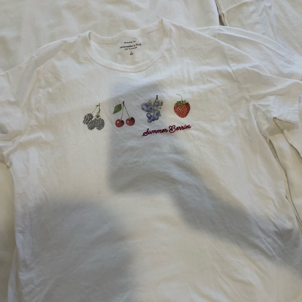 Abercrombie skimming tee